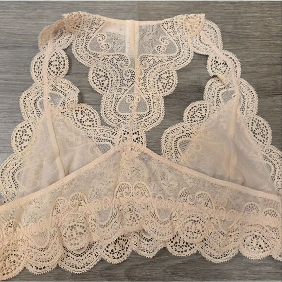 Wishlist Crossback Lace Bralette - Picture 5 of 6